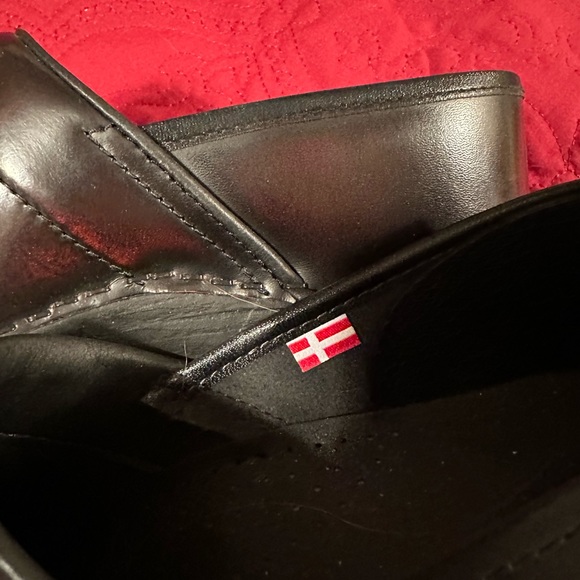 Clogs - Picture 4 of 5